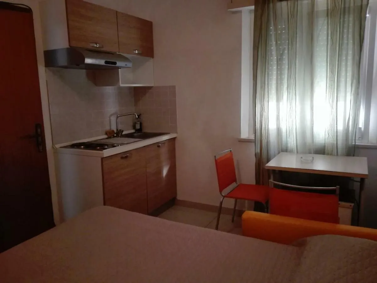 Bed and Breakfast New Prophet Cattolica 0*,  Włochy